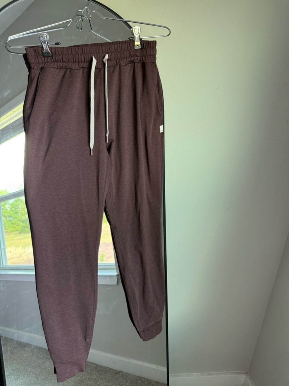 Vuori Women's Performance Drawstring Jogger Pants - size XXS (000) - Picture 4 of 7